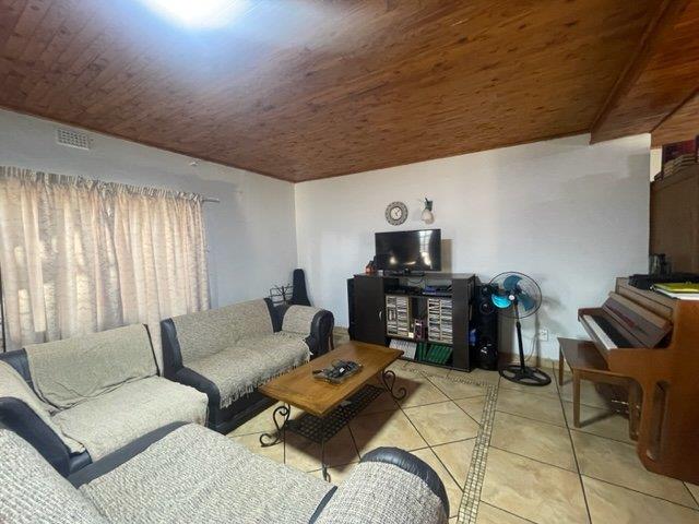 4 Bedroom Property for Sale in Potchefstroom Rural North West